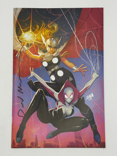 [Signed by David Nakayama] SPIDER - GWEN: GWENVERSE 2 VIRGIN DAVID NAKAYAMA EXCLUSIVE VAR - East Coast Comics