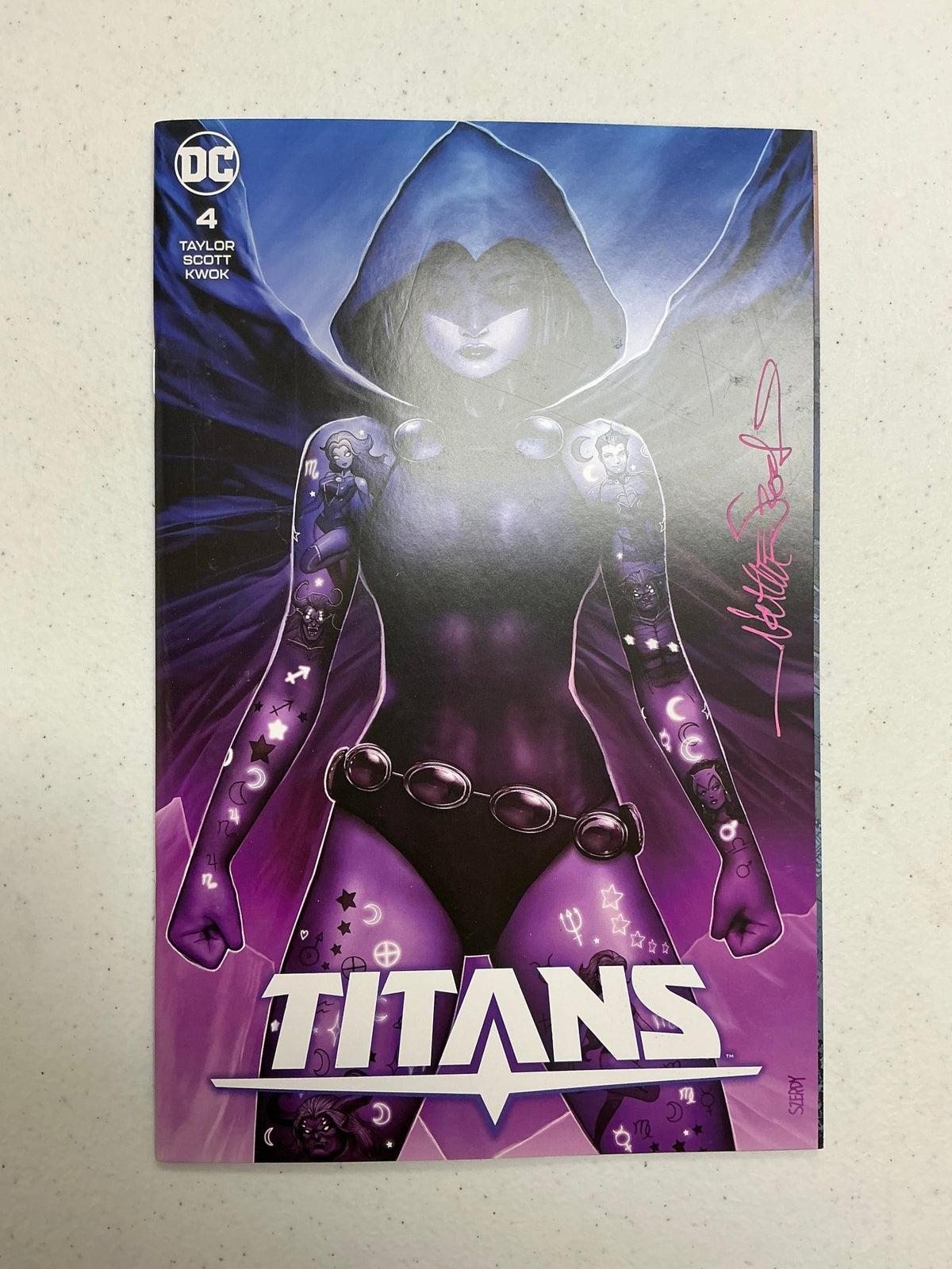 [Signed by Nathan Szerdy] TITANS 4 NATHAN SZERDY (616) EXCLUSIVE VAR [IN STOCK] (Copy) - East Coast Comics