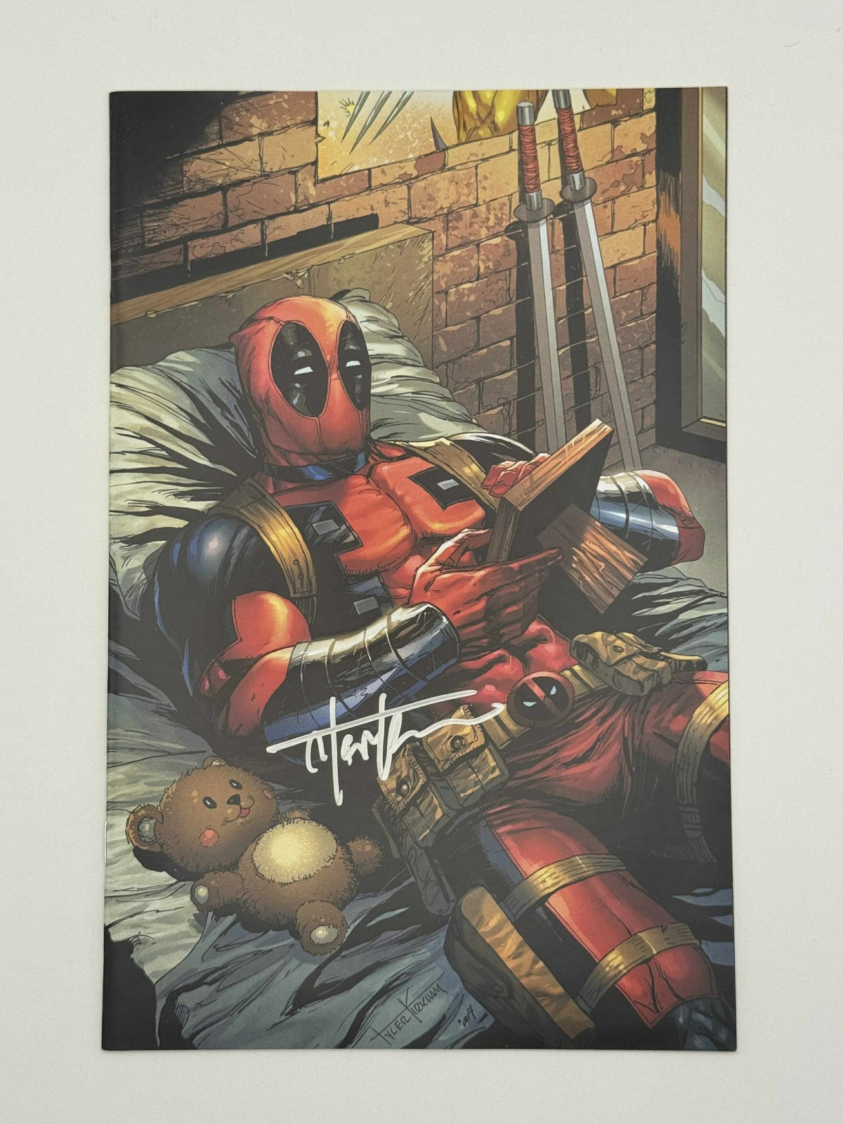 [Signed by Tyler Kirkham] DEADPOOL & WOLVERINE WWIII 1 Kirkham Unknown EXCL Virgin - East Coast Comics