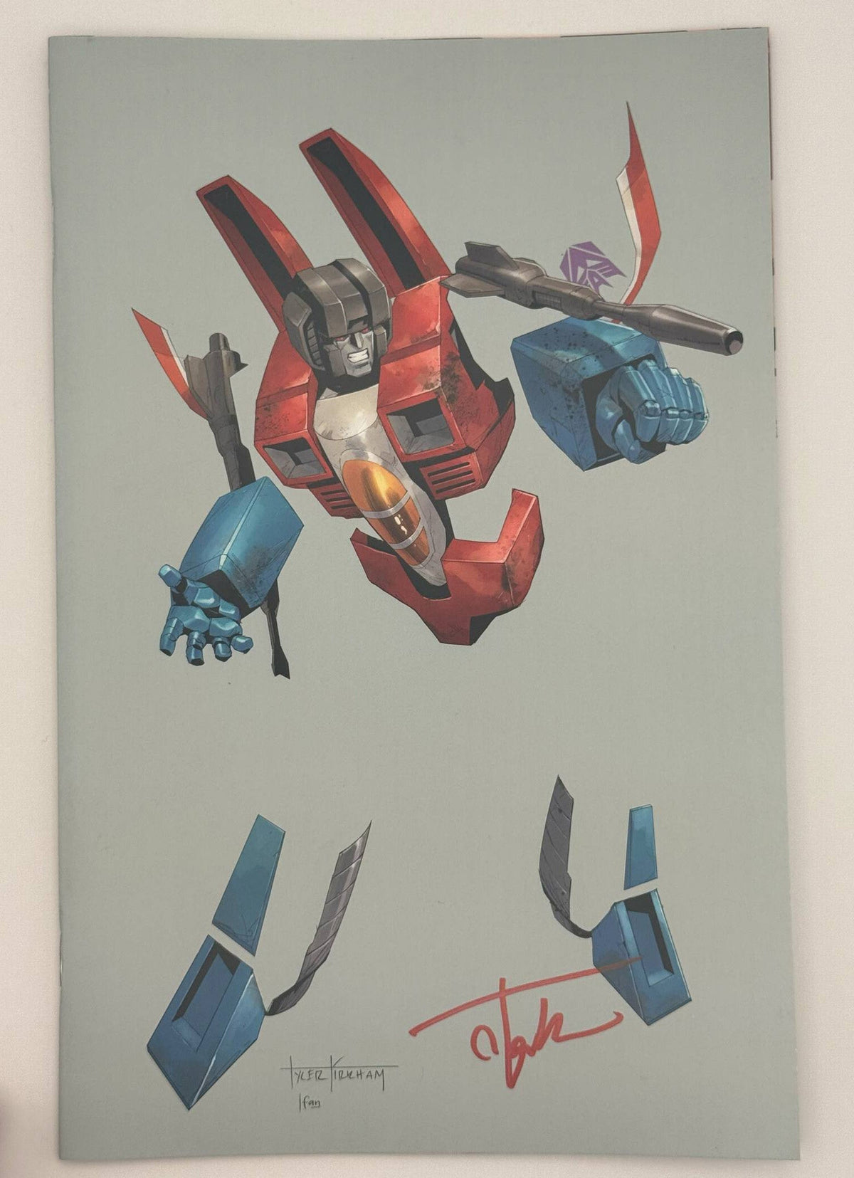[Signed by Tyler Kirkham] Transformers 18 Unknown Comic Tyler Kirkham Negative Space Virgin Var [IN STOCK] - East Coast Comics