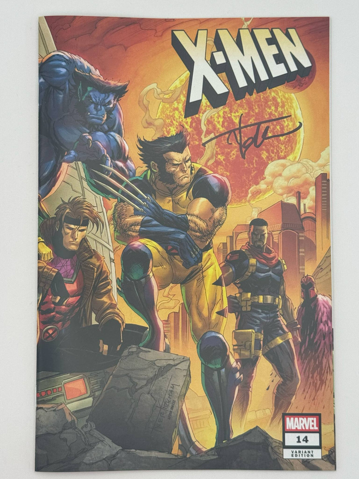 [Signed by Tyler Kirkham] X - Men 14 Unknown Comic Tyler Kirkham CONNECTING COVER Exclusive Var [IN STOCK] - East Coast Comics