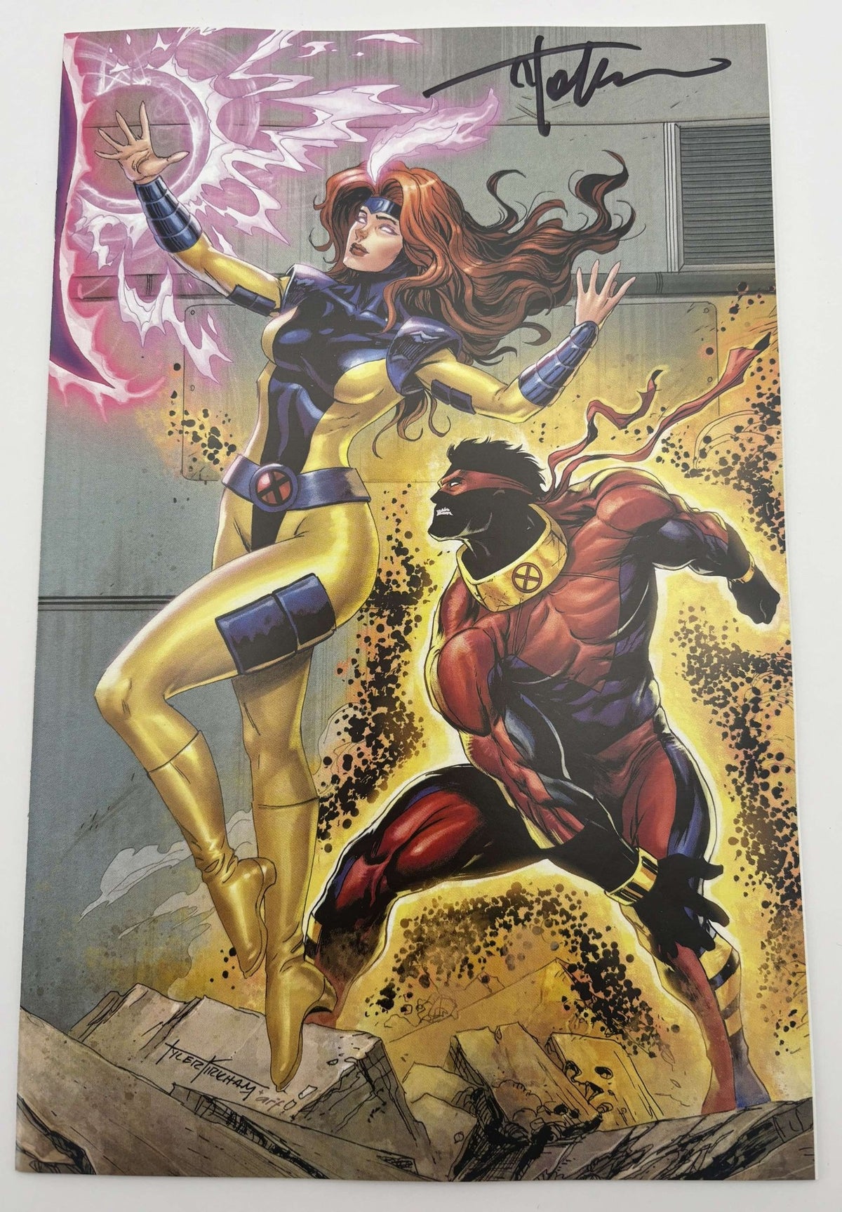 [Signed by Tyler Kirkham] X - Men 9 Unknown Comics Tyler Kirkham Exclusive Virgin Var [IN STOCK] - East Coast Comics
